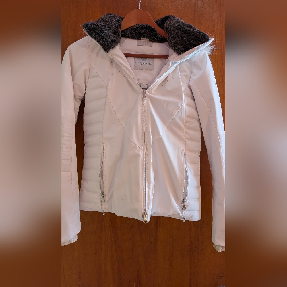 Obermeyer White Ski Jacket with Faux Fur Collar